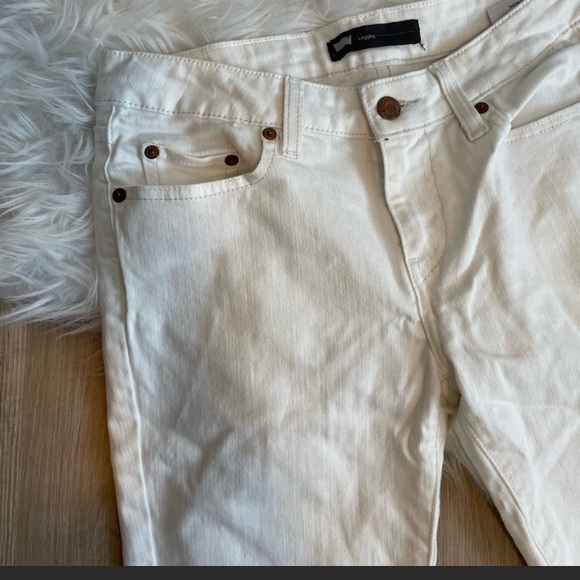 Levi’s White Skinny Legging Jeans - Picture 2 of 10